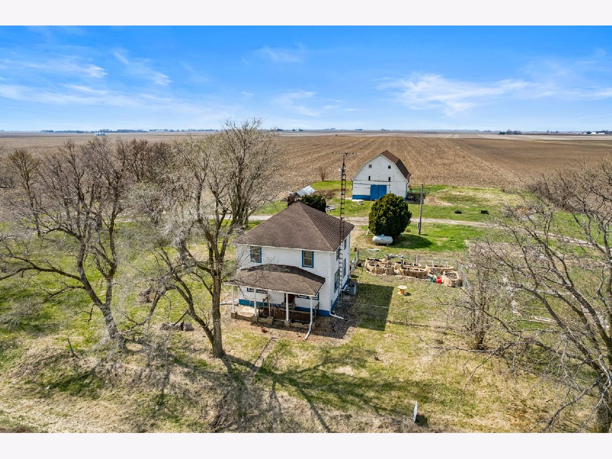  For Sale Fisher Illinois, 3147 County Road 400 E