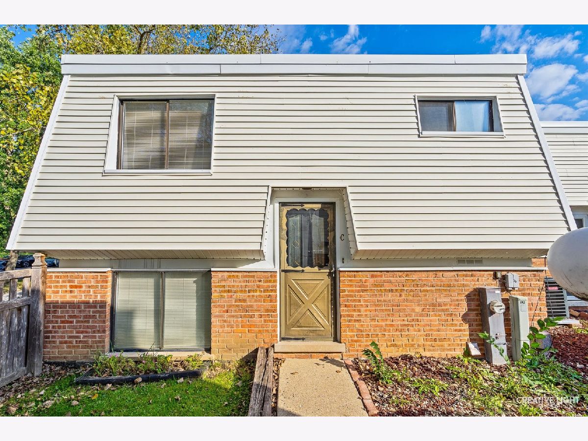  Rented St Charles Illinois, 34W657 Elm