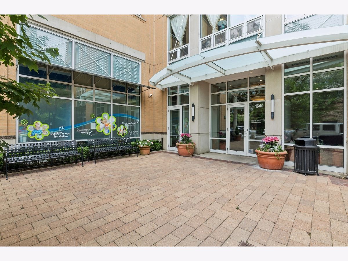 Condominiums For Sale Church Street Station Evanston Illinois, 1640 Maple Avenue