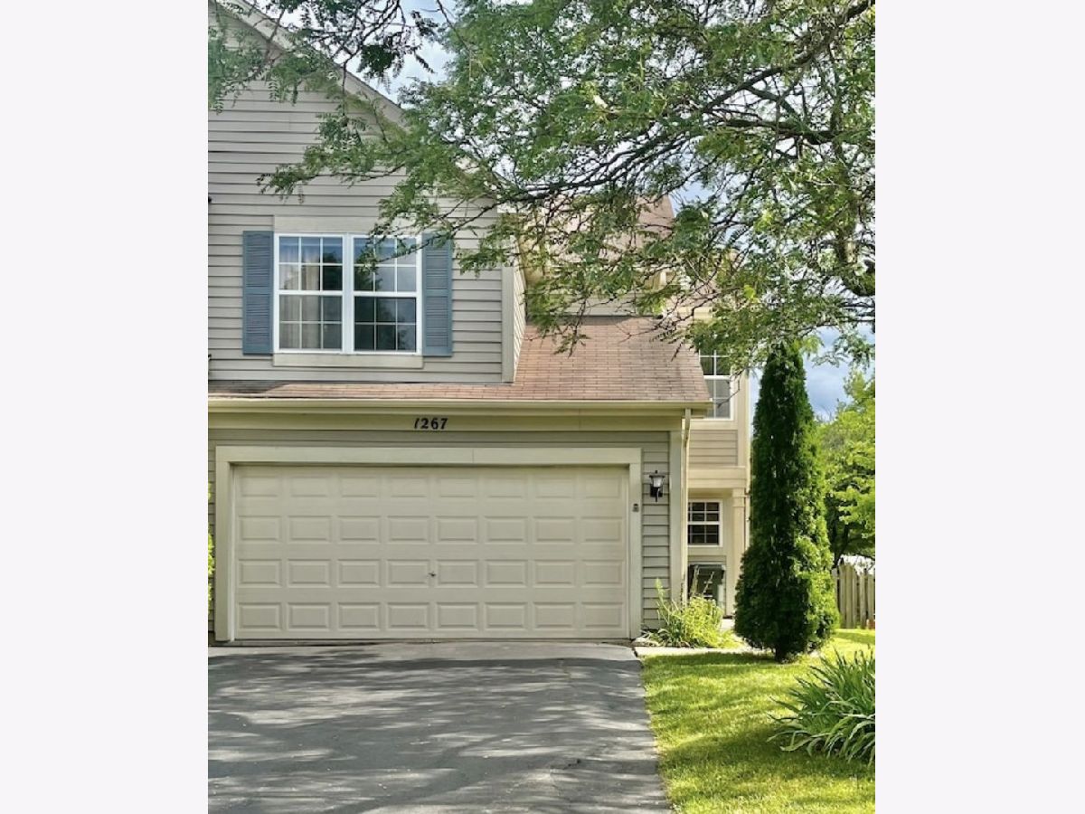  Rented Mundelein Illinois, 1267 Derby