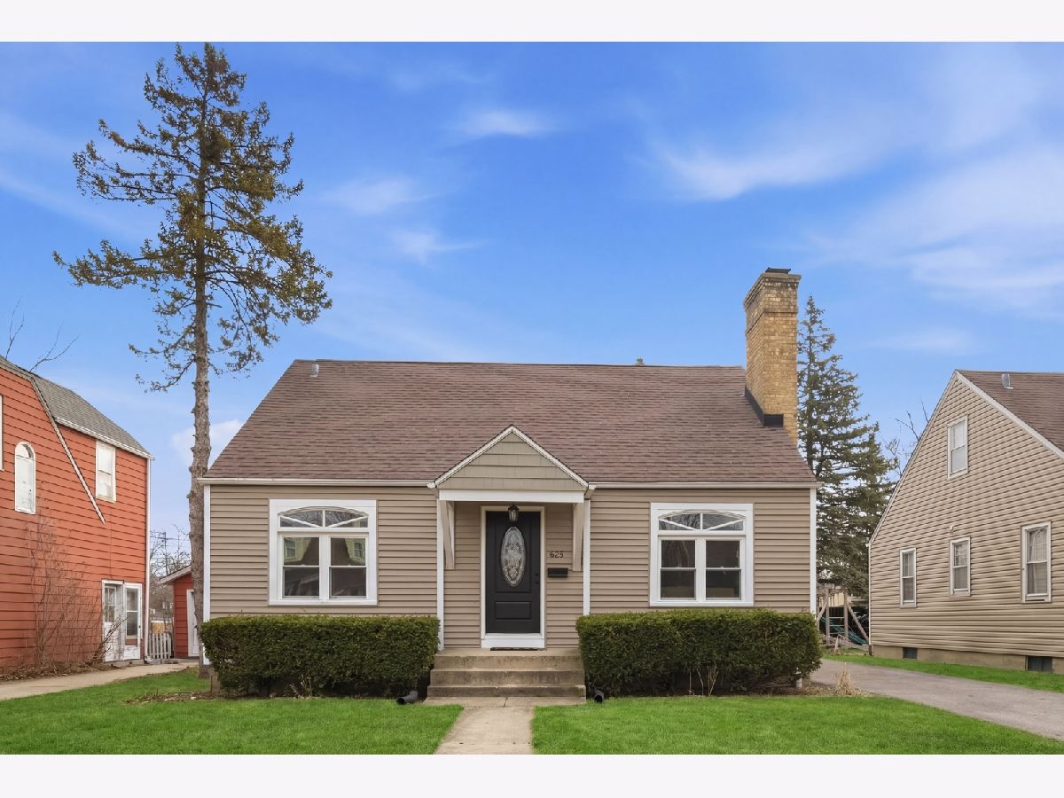  Sold Waukegan Illinois