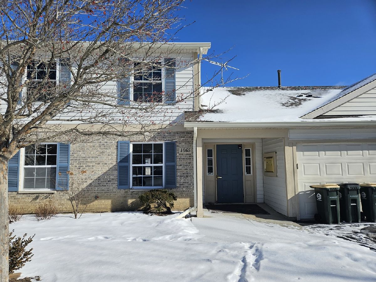  Rented Round Lake Beach Illinois