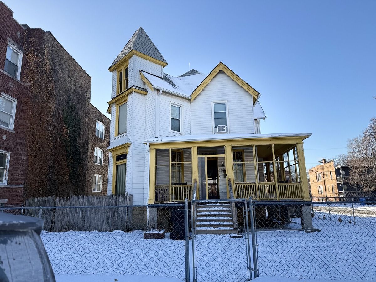  For Sale Chicago Illinois, 7700 Lowe Avenue