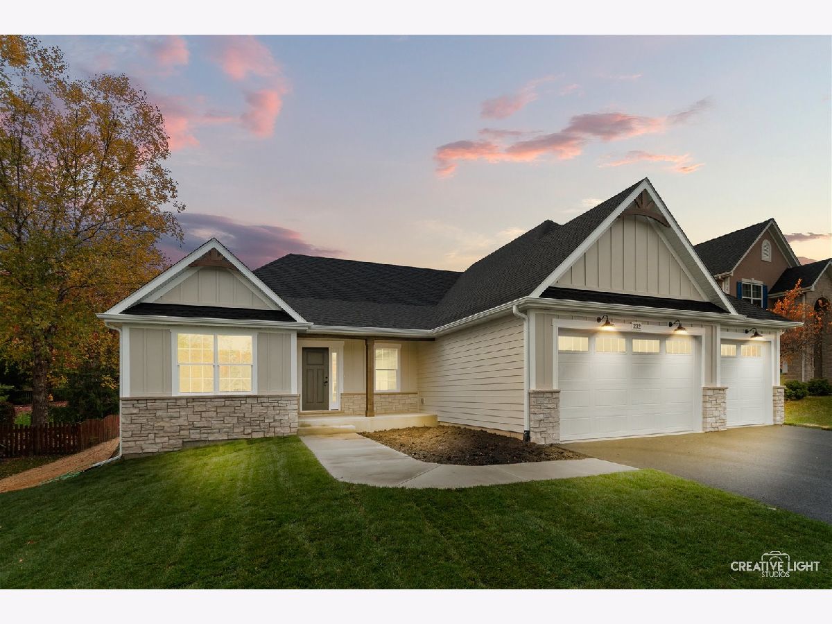  For Sale Yorkville Illinois, 232 Windham Circle