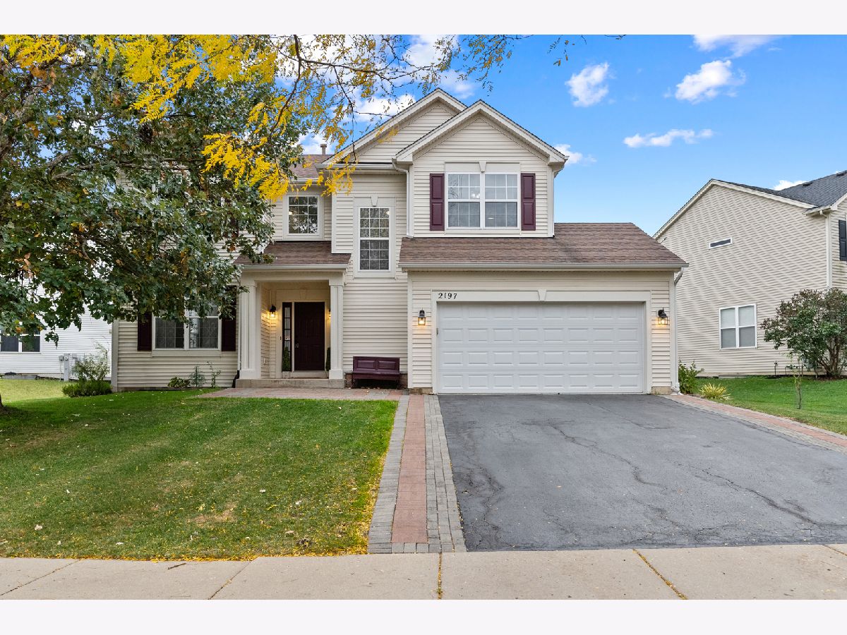 Homes & Townhomes & Condos For Sale Amber Fields Aurora Illinois, 2197 Wilson Creek Circle