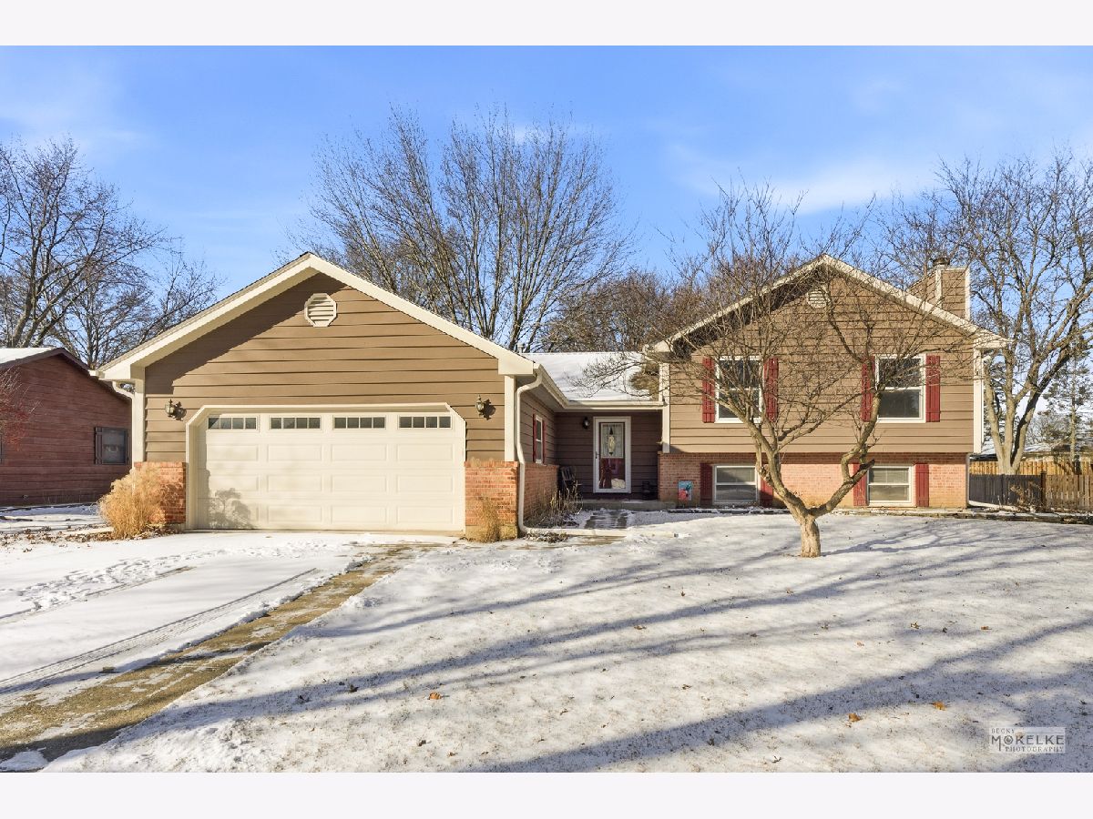  For Sale Sandwich Illinois, 1107 Wells Street