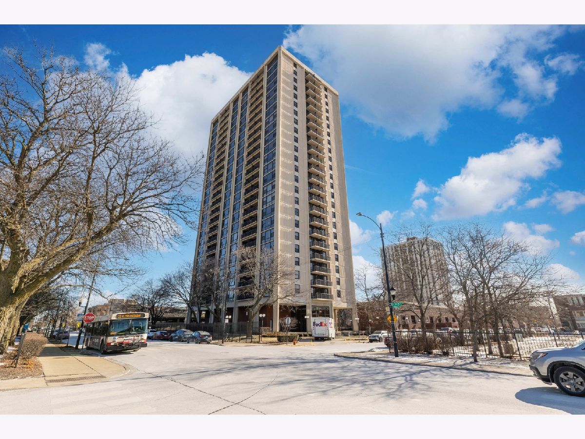  For Sale Chicago Illinois, 2605 Indiana Avenue