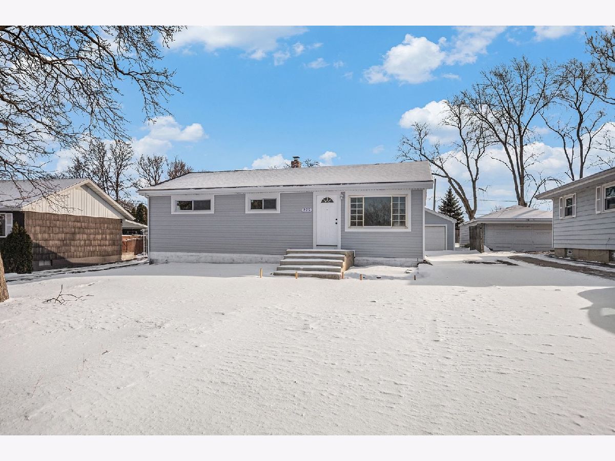  For Sale Willowbrook Illinois, 225 Sunrise Avenue