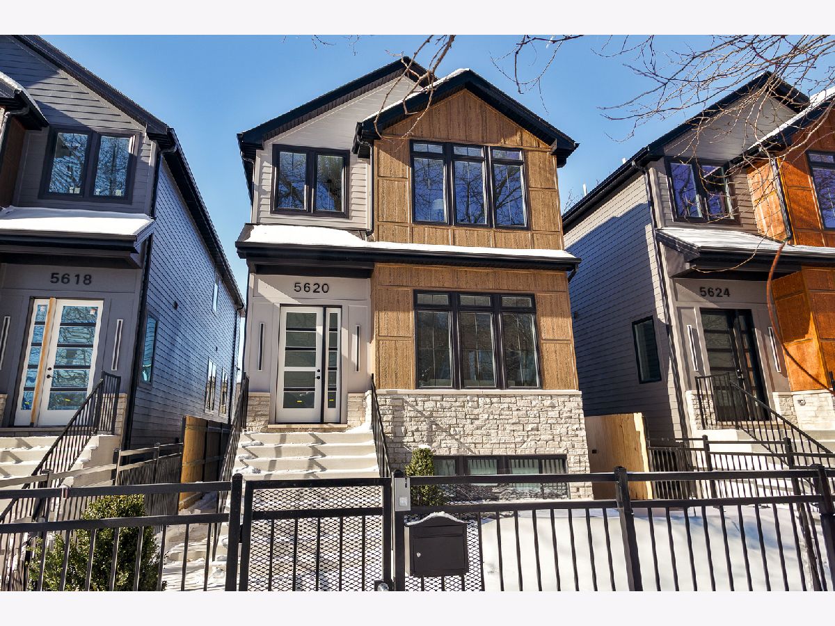  For Sale Chicago Illinois, 5620 Francisco Avenue