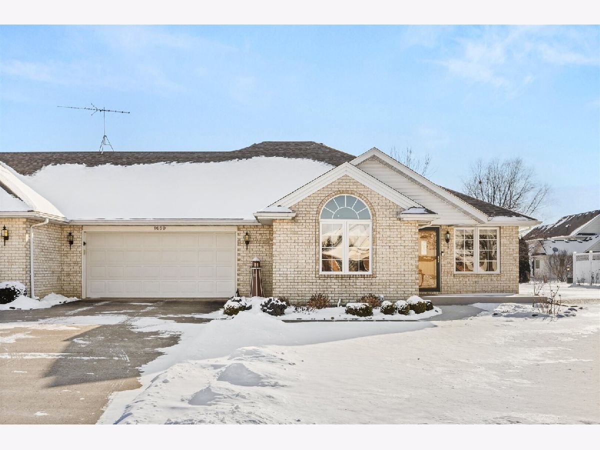  For Sale Morris Illinois, 1659 Dupont Avenue