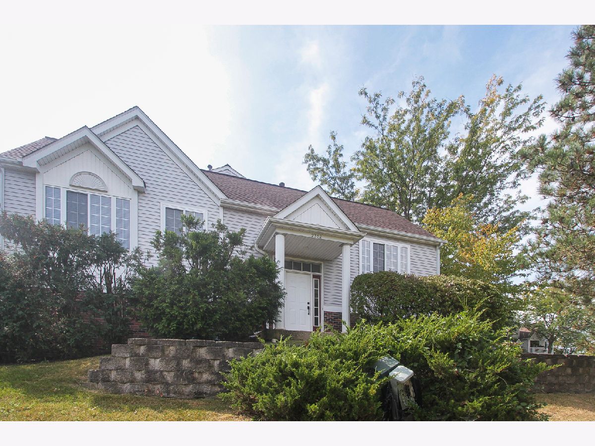  For Rent Algonquin Illinois, 2352 Dawson