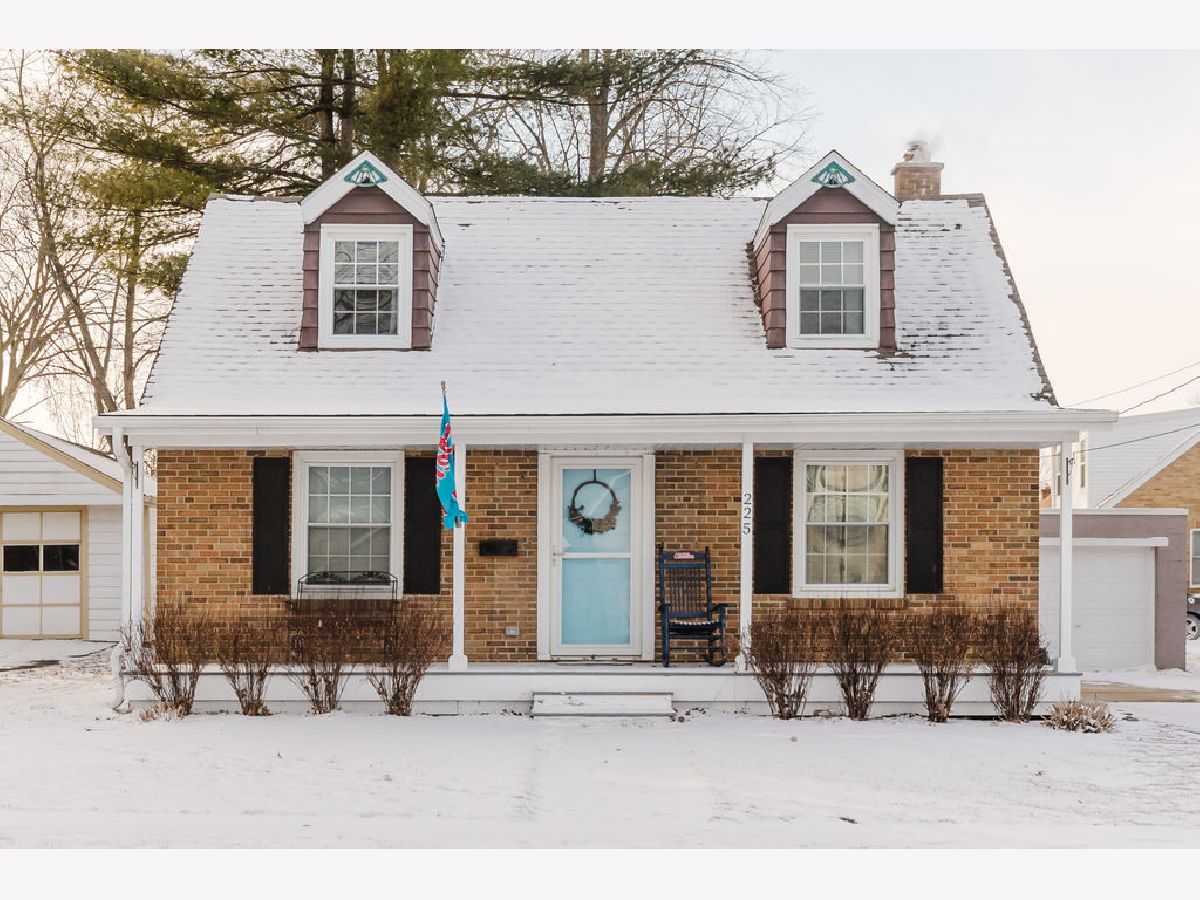  For Sale Sycamore Illinois, 225 Sabin Street