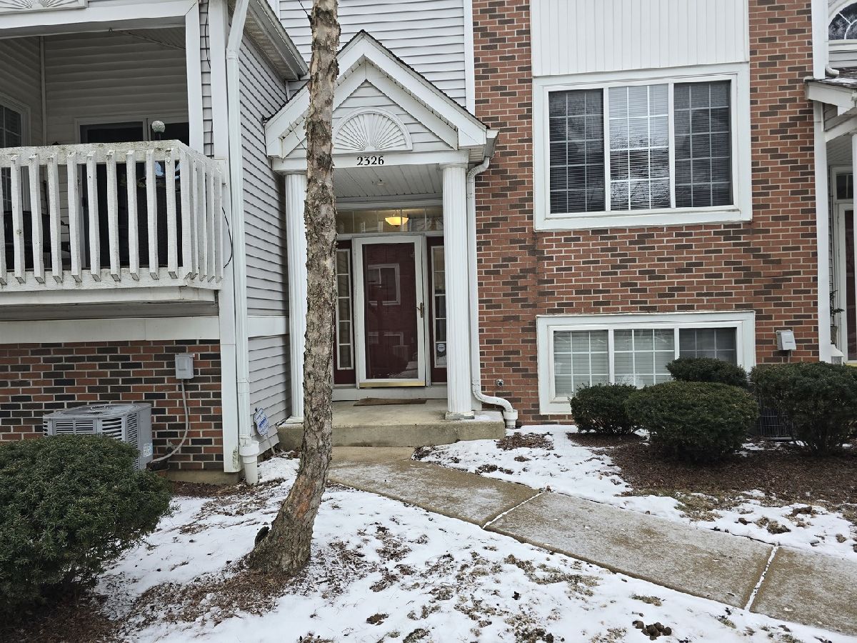 Townhomes & Condos & Homes Rented Dawson Mill Algonquin Illinois, 2326 Dawson