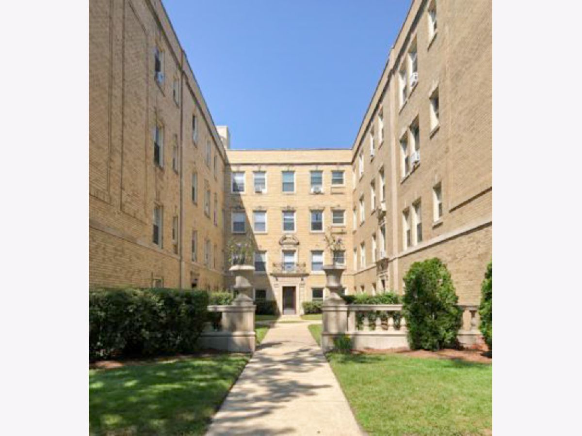  Rented Chicago Illinois, 2232 Farwell