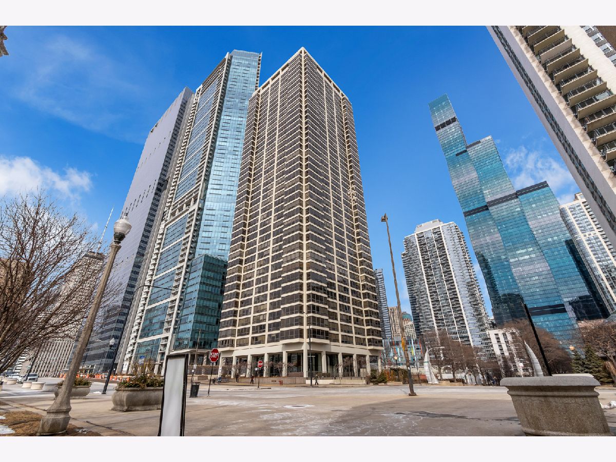 Condominiums For Sale Buckingham Residences Chicago Illinois, 360 Randolph Street