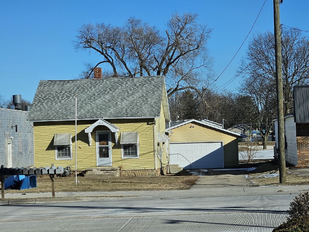  For Sale Sterling Illinois, 1816 Locust Street