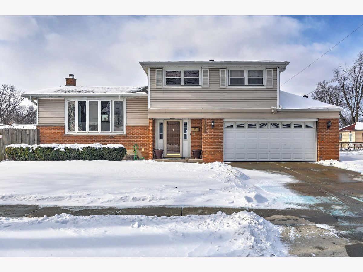  For Sale Des Plaines Illinois, 1426 Danbury Lane