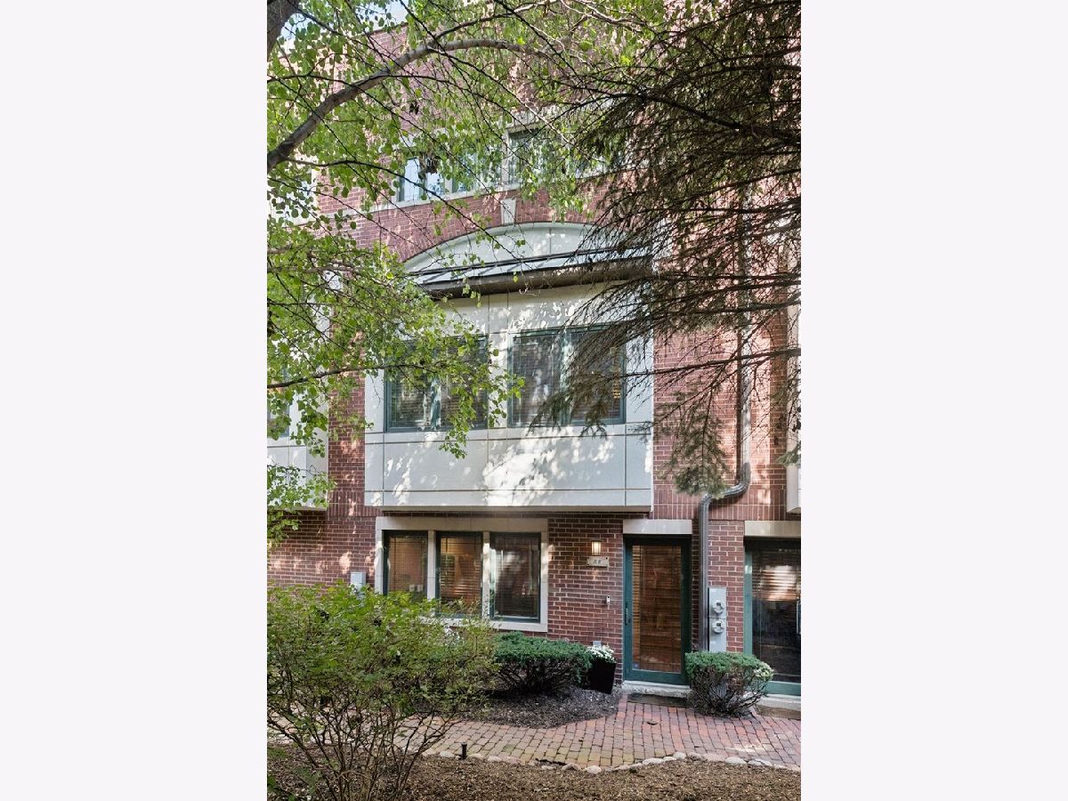  For Rent Chicago Illinois, 2455 Ohio