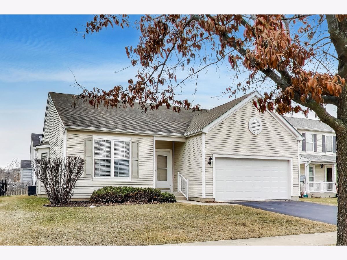  For Sale Woodstock Illinois, 1821 Sebastian Drive