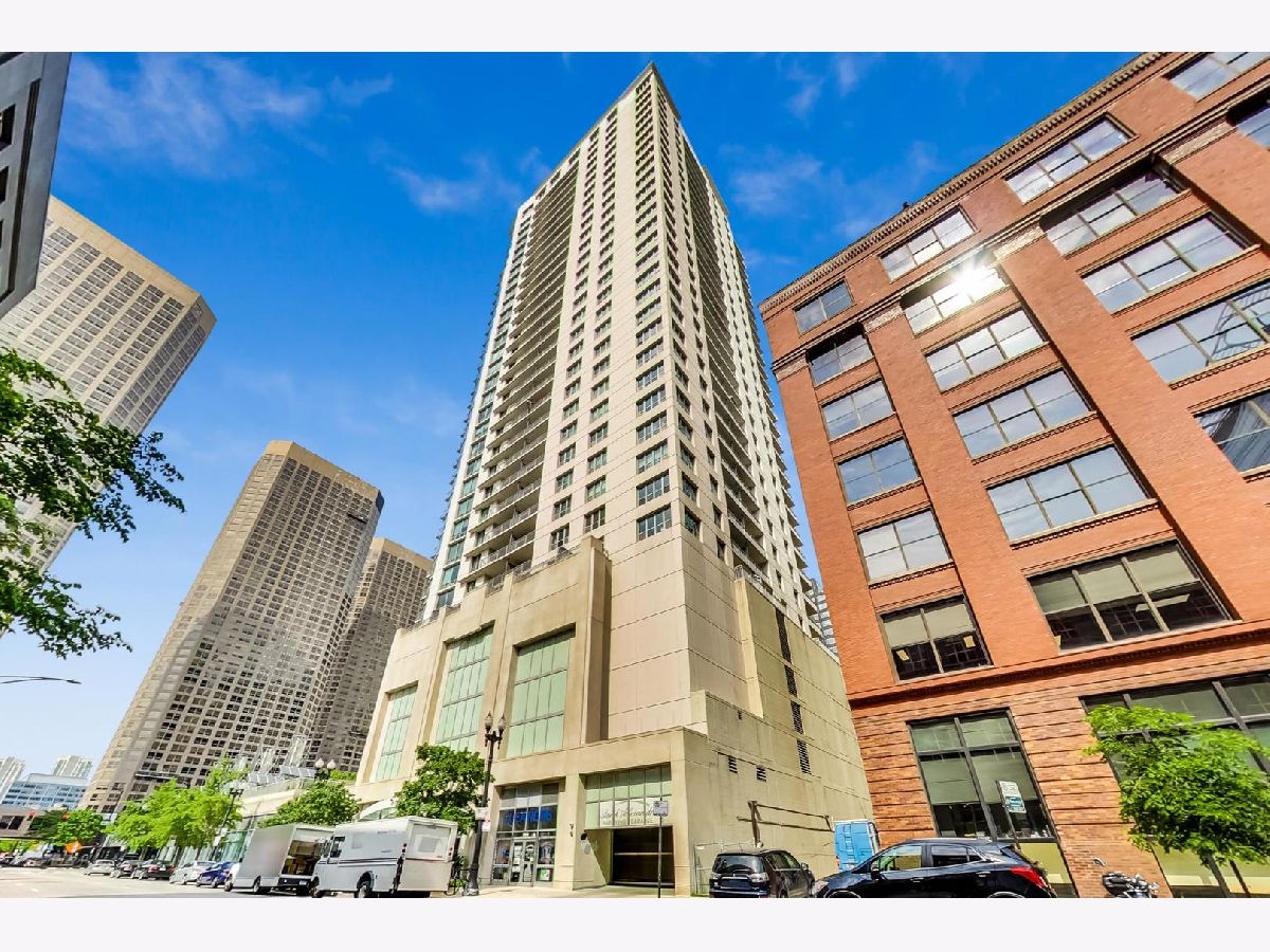  Sold Chicago Illinois, 125 Jefferson