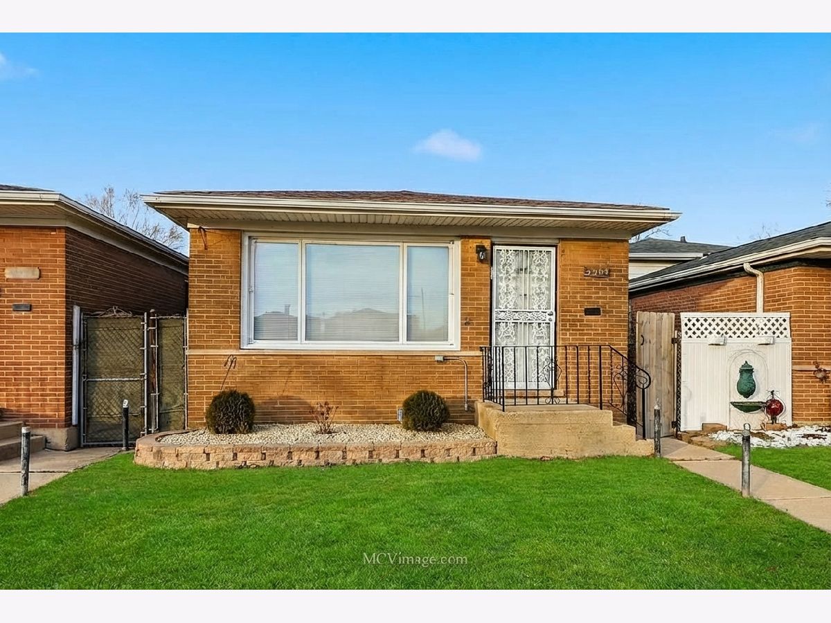  For Sale Chicago Illinois, 2754 127th Street