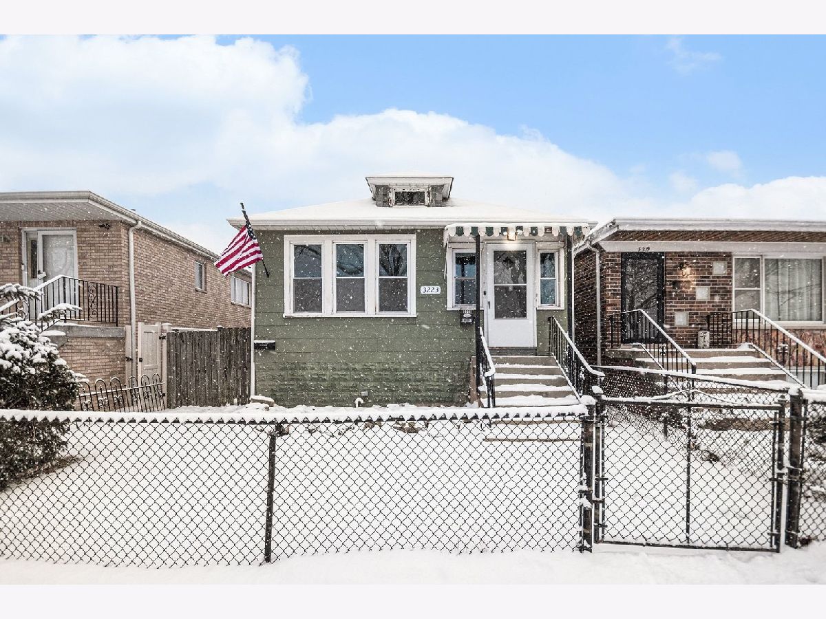  For Sale Chicago Illinois, 3223 Osage Avenue