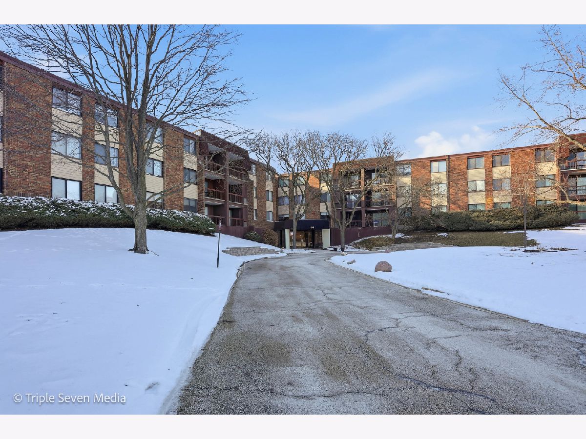 Condominiums & Homes For Sale Raintree Glen Ellyn Illinois, 440 Raintree Court