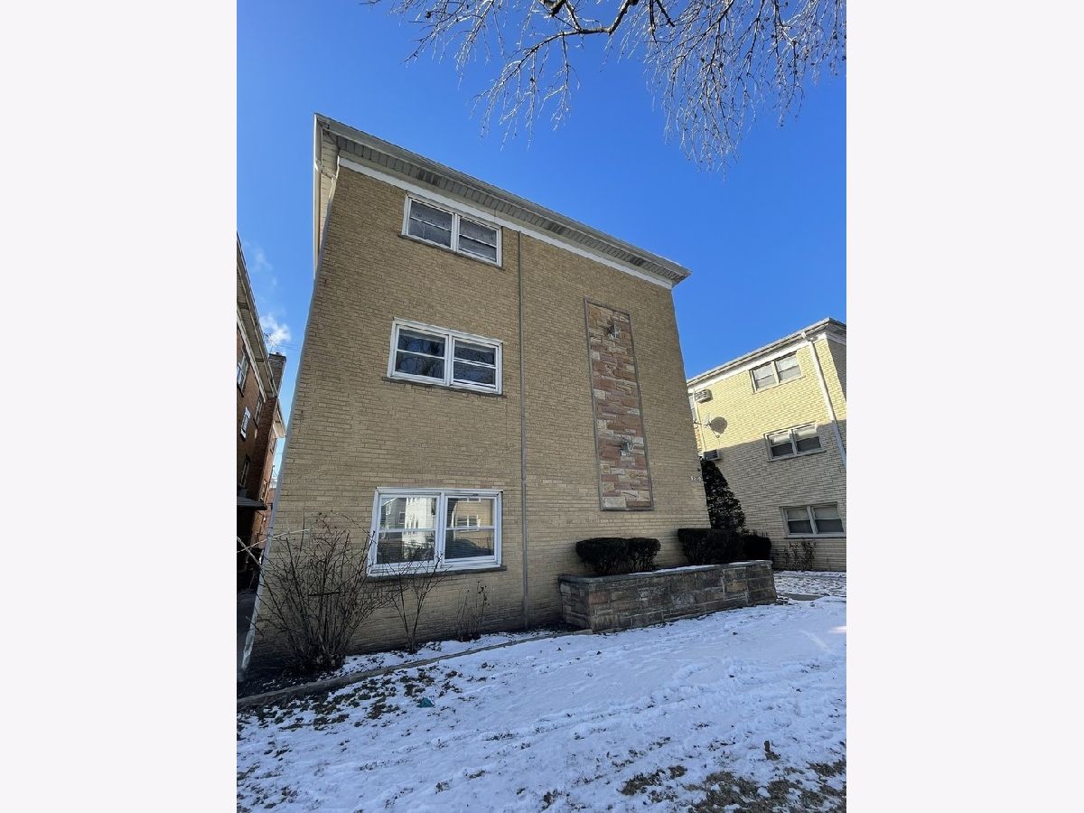  For Rent Chicago Illinois, 5230 Delphia