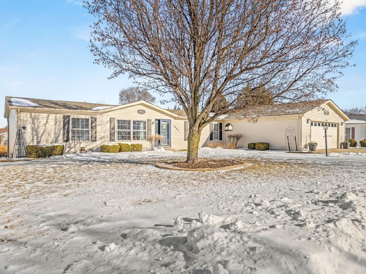  For Sale Machesney Park Illinois, 5644 Buttercup Lane