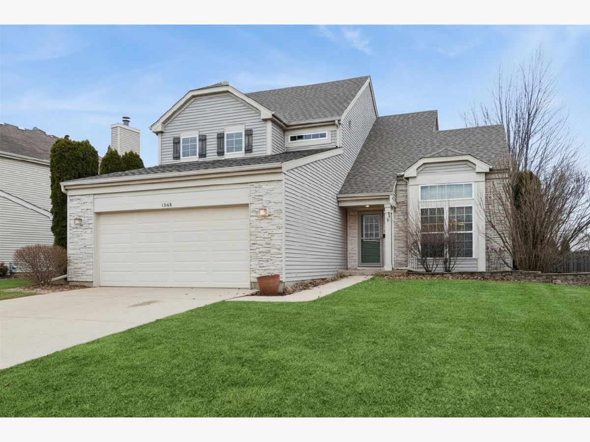  For Sale Bolingbrook Illinois, 1568 Woodland Lane