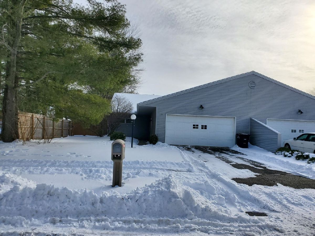  For Sale Carbondale Illinois, 2801 Westridge Place