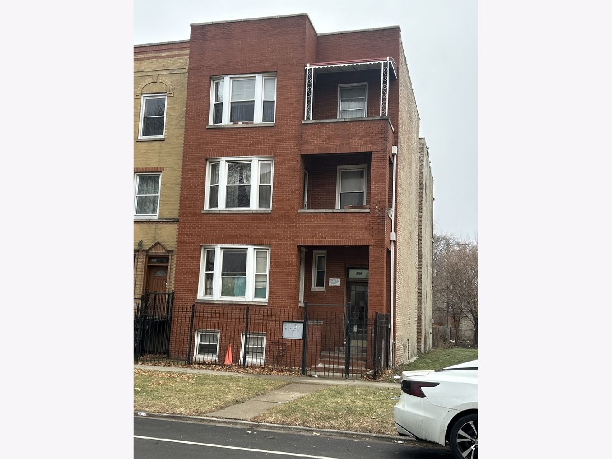  For Sale Chicago Illinois, 5134 Indiana Avenue