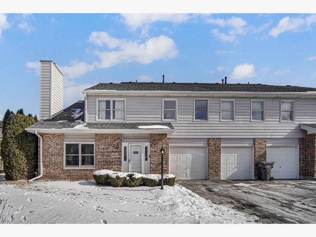 Townhomes & Homes For Sale Village Square Orland Park Illinois, 15521 Whitehall Lane