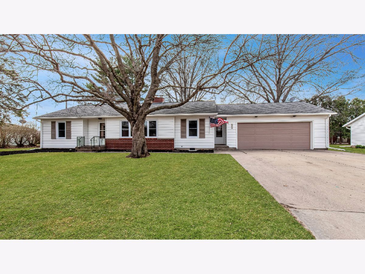  For Sale Princeton Illinois, 1014 Sunset Drive