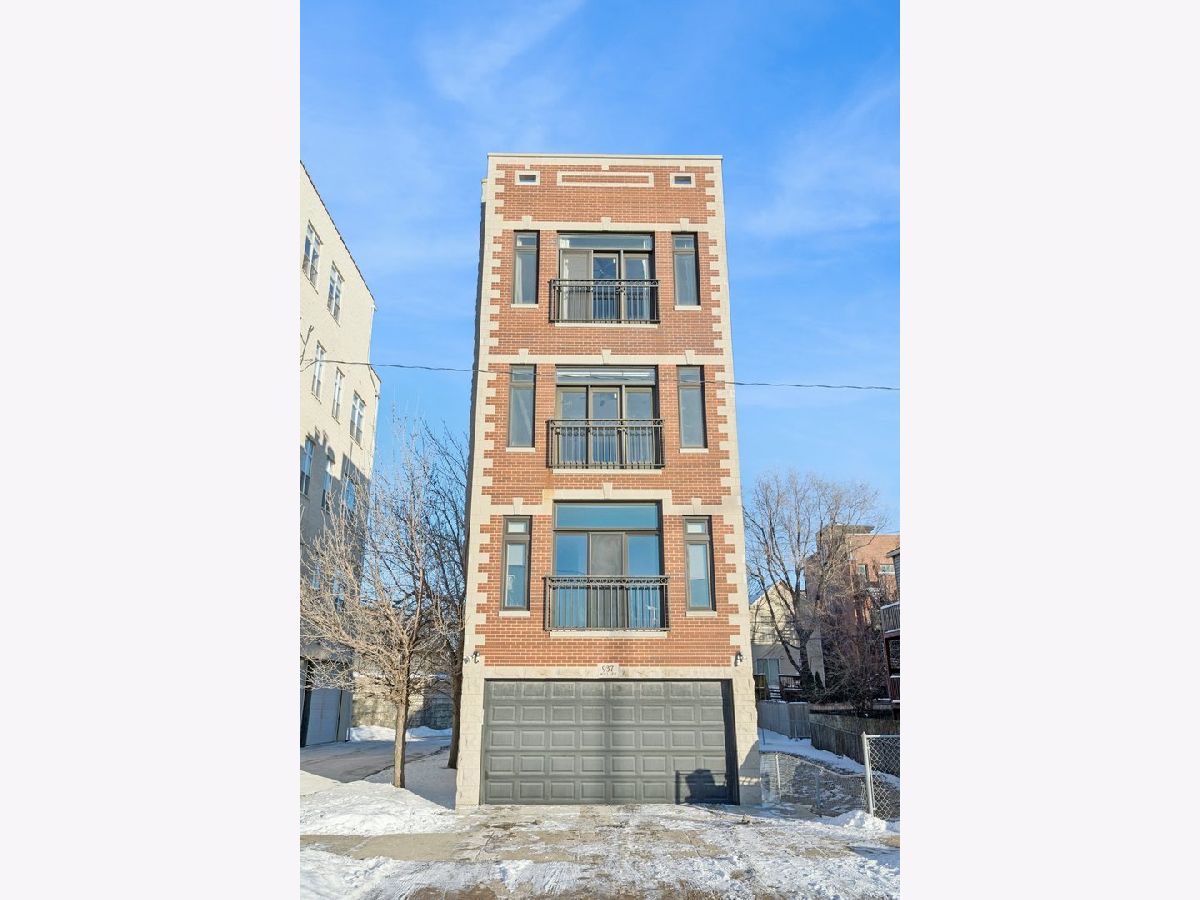  Rented Chicago Illinois, 937 Willard