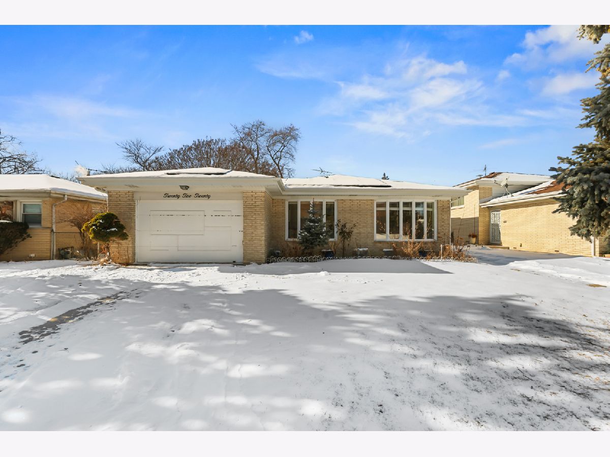  For Sale Des Plaines Illinois, 2220 Chestnut Street