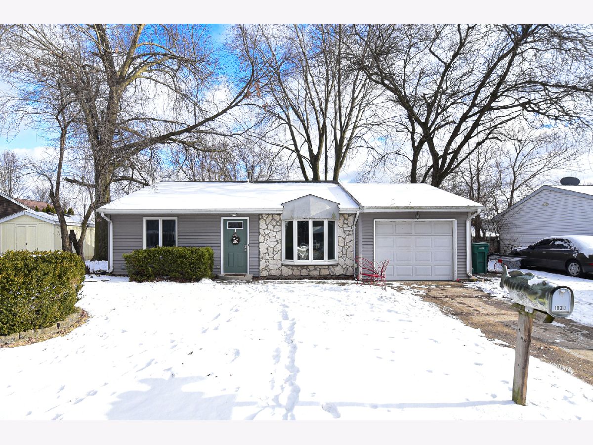  For Sale Joliet Illinois, 1030 Surrey Court