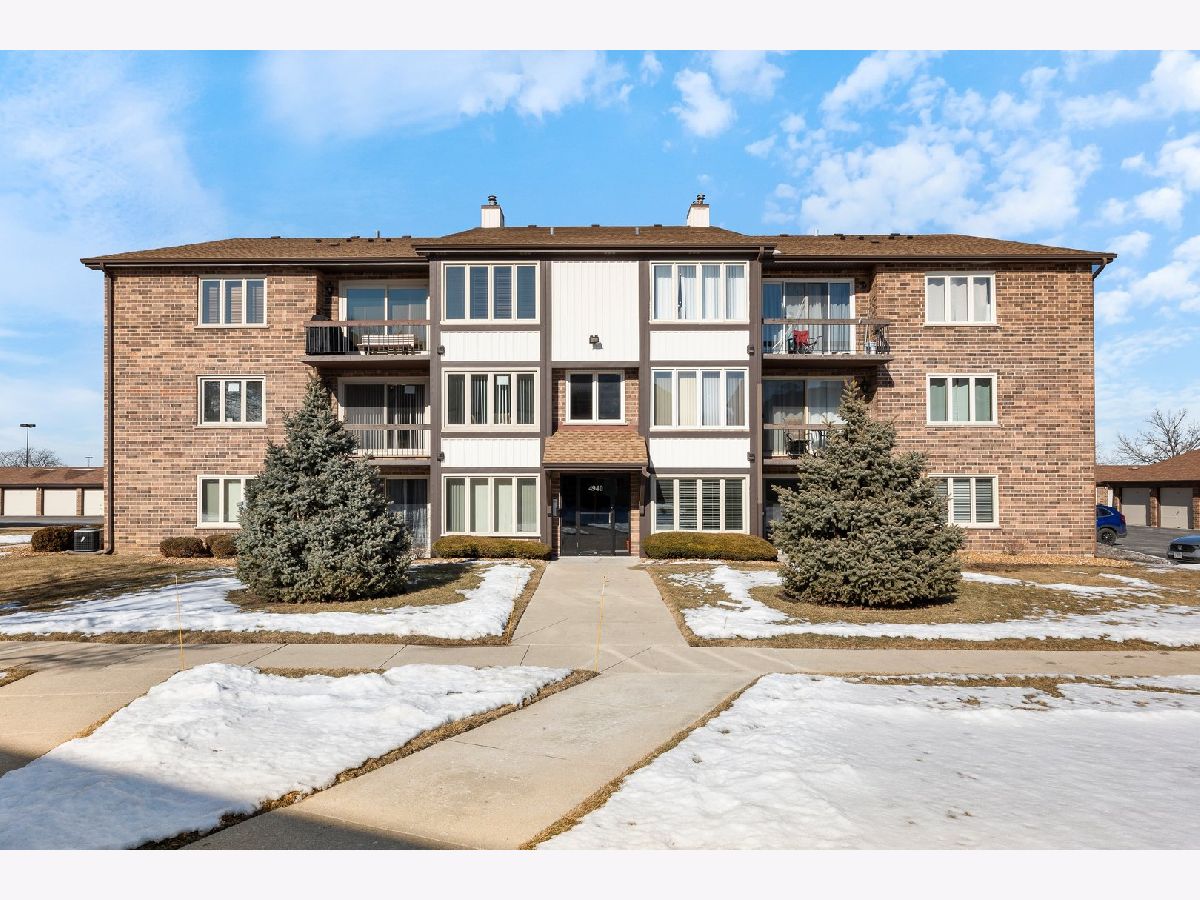  For Sale Crestwood Illinois, 4940 Circle Court