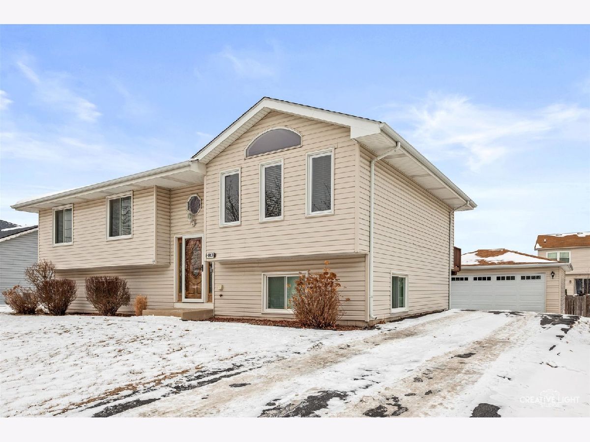  For Sale Joliet Illinois, 6913 Monmouth Drive