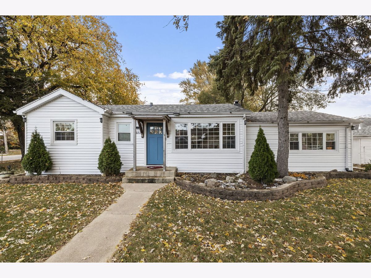  For Rent Burbank Illinois, 8602 Oak Park