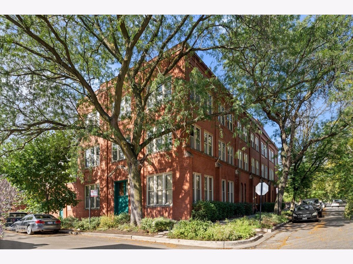  Sold Chicago Illinois, 2510 Wayne