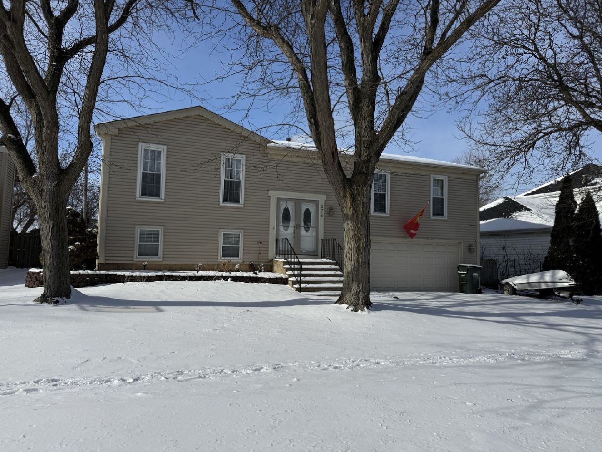Homes Sold Shining Waters Carol Stream Illinois, 576 Pontiac