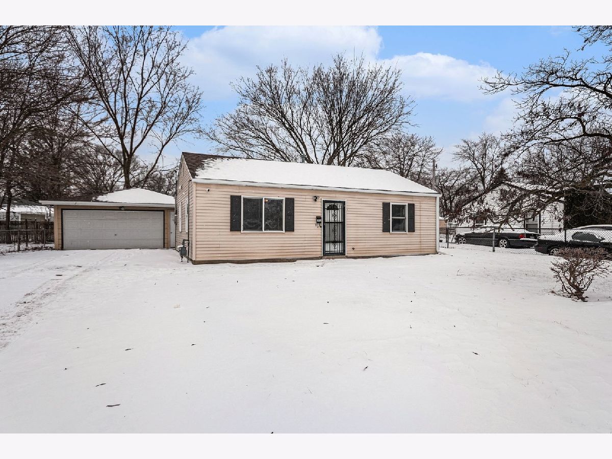 Homes For Sale Preston Heights Joliet Illinois, 116 Luana Road
