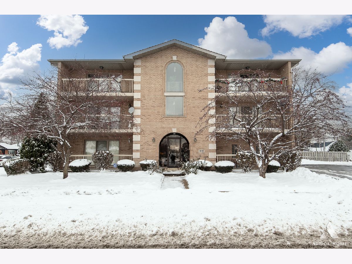  For Sale Burbank Illinois, 6896 87th Street