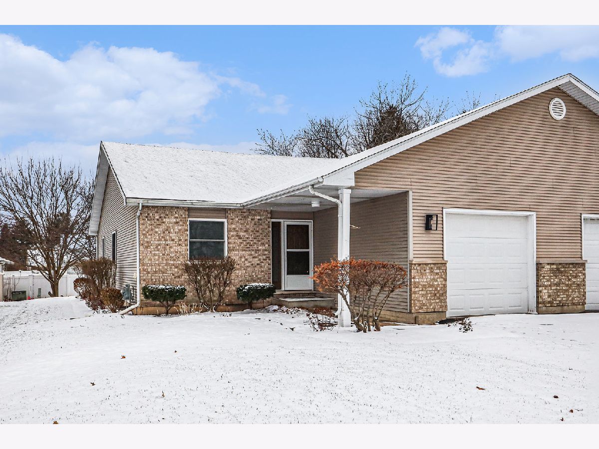  Rented Yorkville Illinois, 408 Jackson