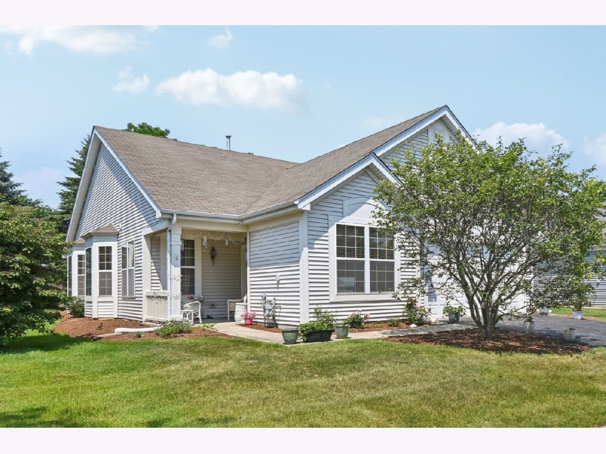 Homes & Townhomes & Condos For Sale Carillon At Heatherstone Beach Park Illinois, 13120 Birmingham Court