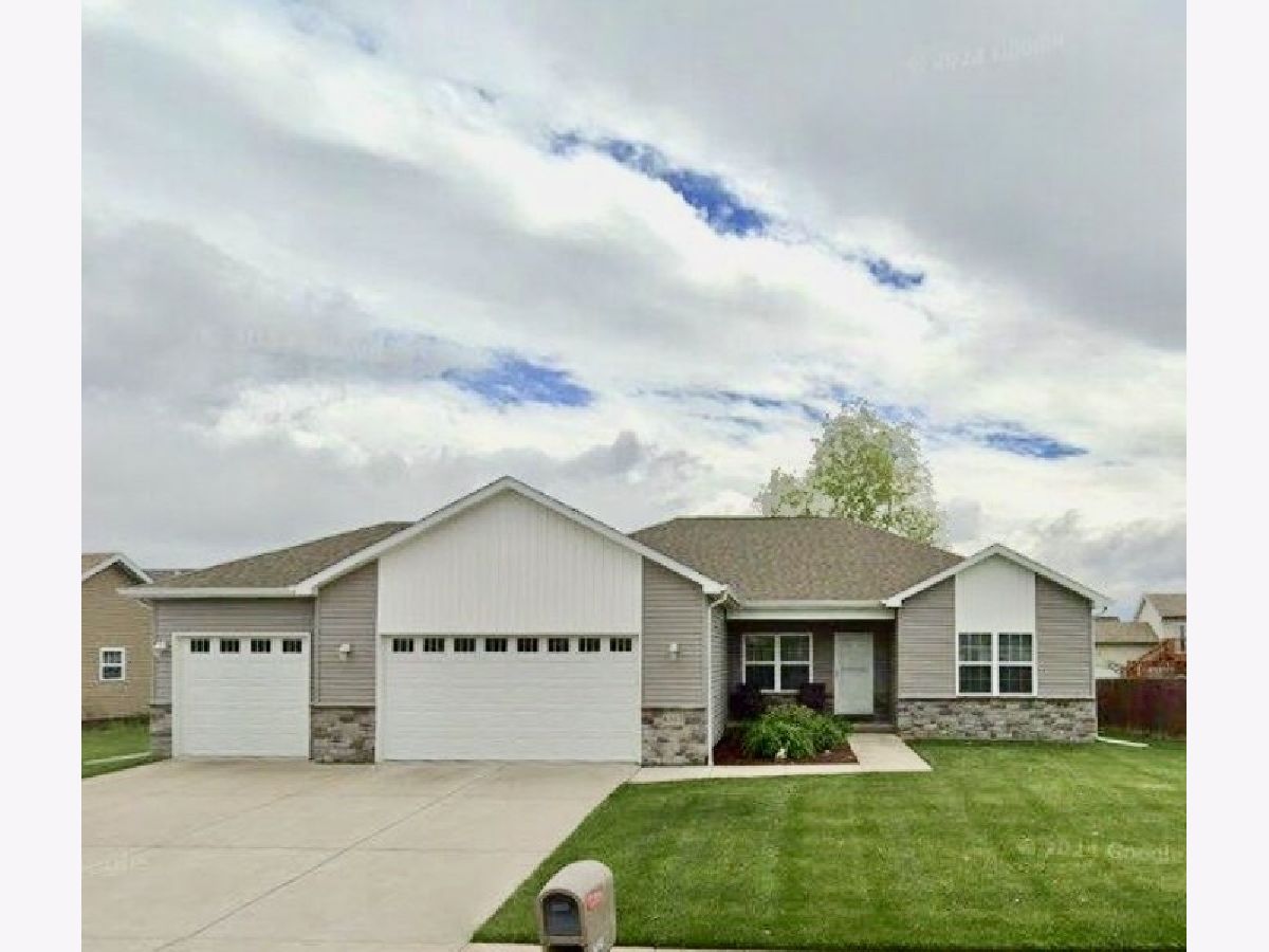  For Sale Portage Indiana, 6593 Timberwood Avenue