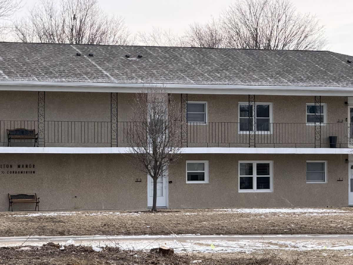  For Sale Rochelle Illinois, 30 Tilton Manor Drive