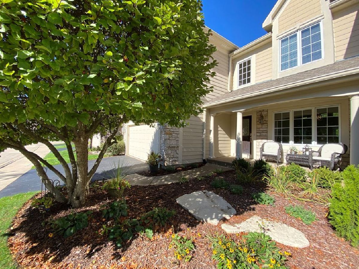 Homes & Townhomes & Condos For Sale Stonebridge Aurora Illinois, 2428 Ridgewood Court