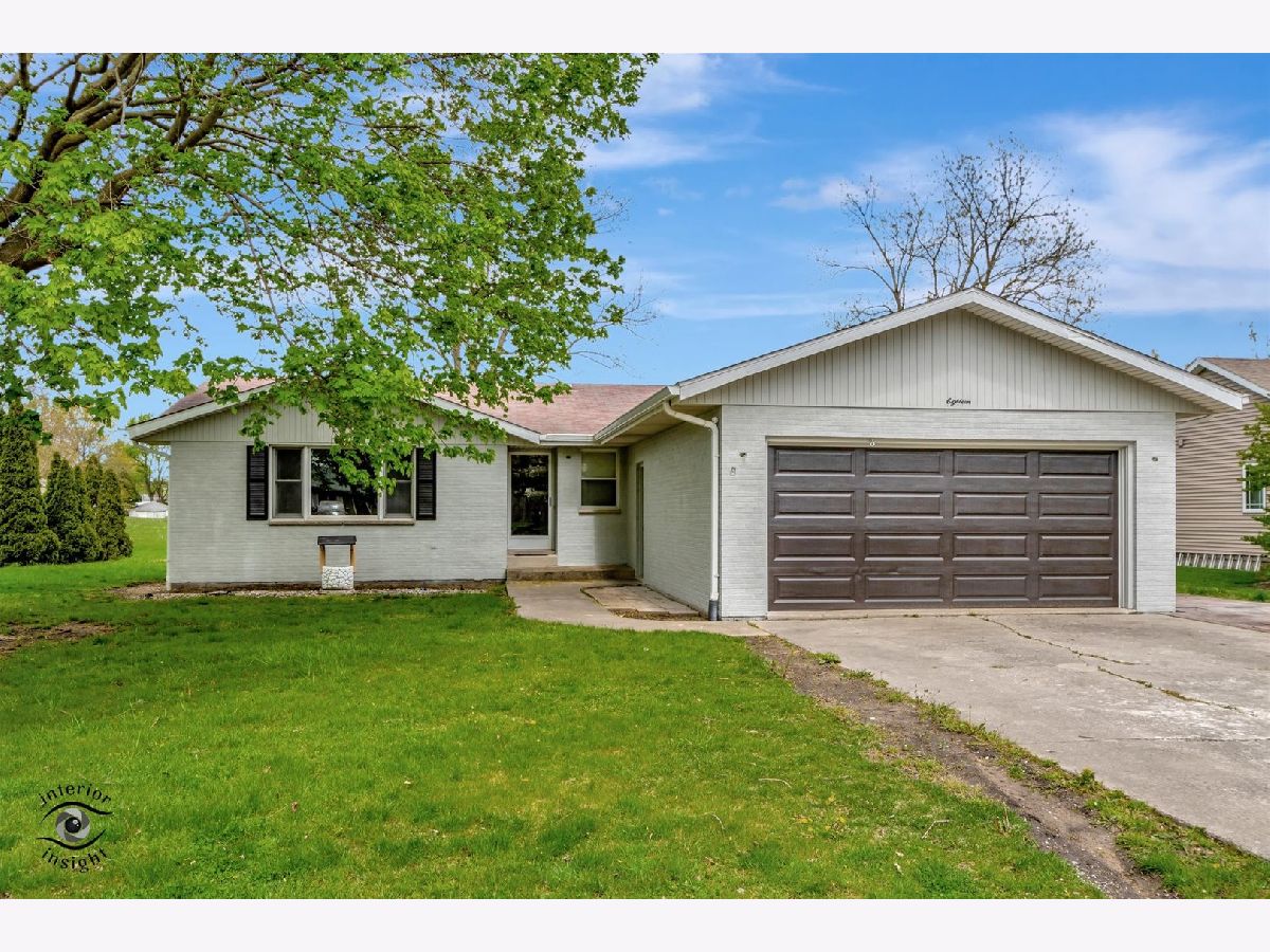  Sold Grant Park Illinois